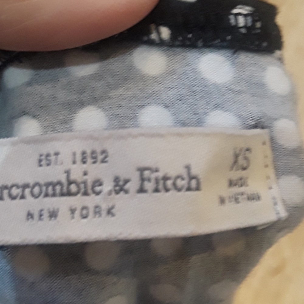 Abercrombie & Fitch Polka Dot Tank Top - Picture 3 of 4